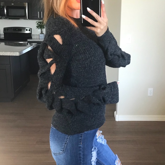 New Leith Gray Heathered Open Sleeves Sweater - Picture 2 of 8